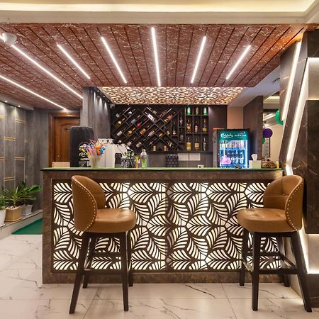 Airport Diana Hotel Katmandu Zewnętrze zdjęcie