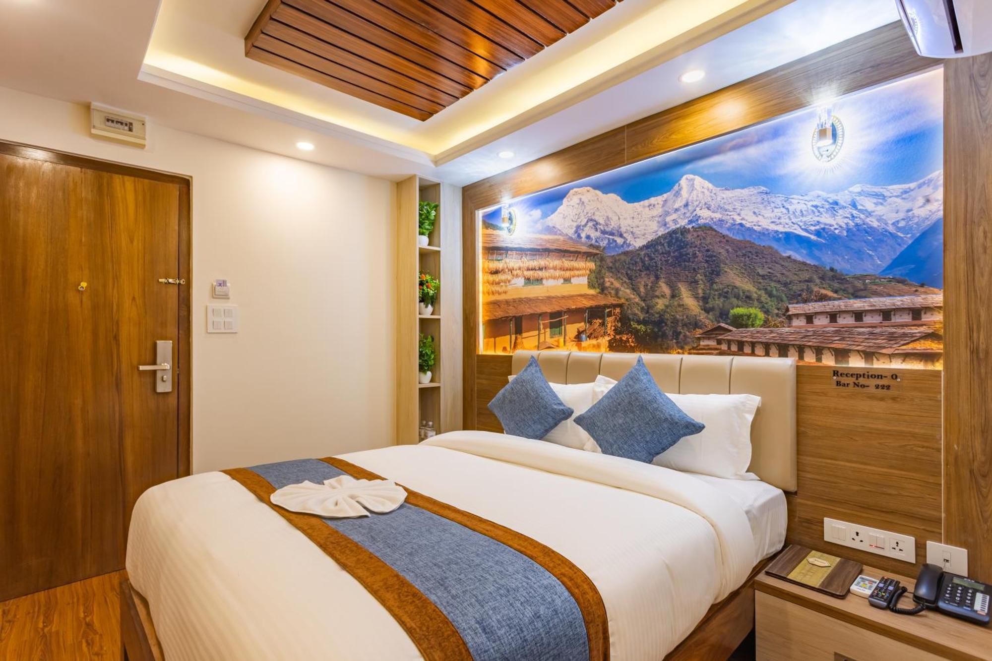 Airport Diana Hotel Katmandu Zewnętrze zdjęcie