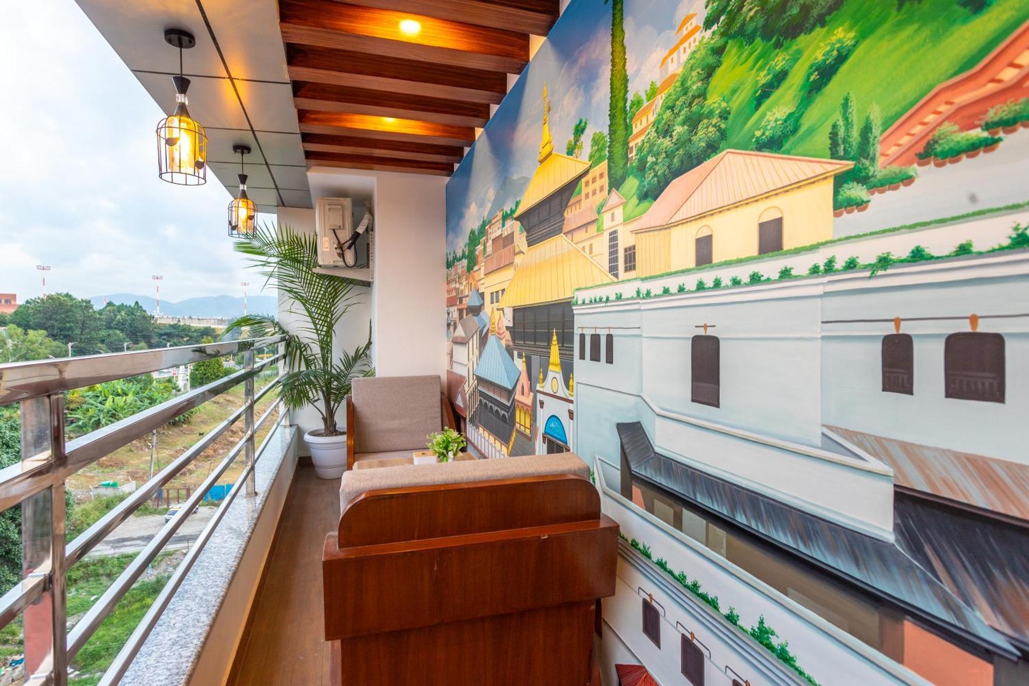 Airport Diana Hotel Katmandu Zewnętrze zdjęcie
