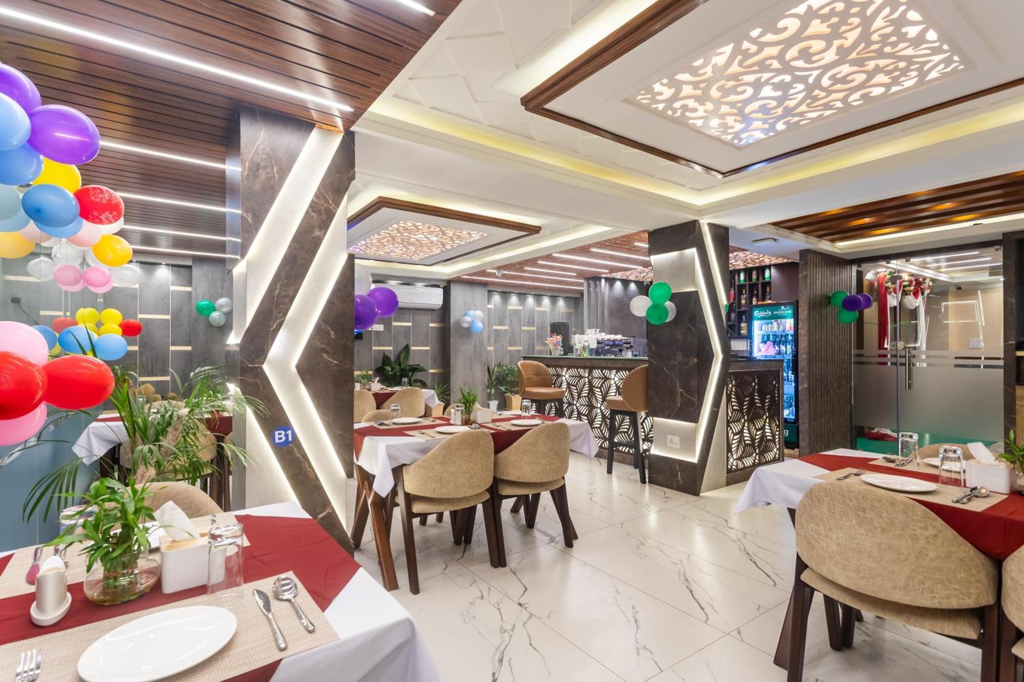 Airport Diana Hotel Katmandu Zewnętrze zdjęcie