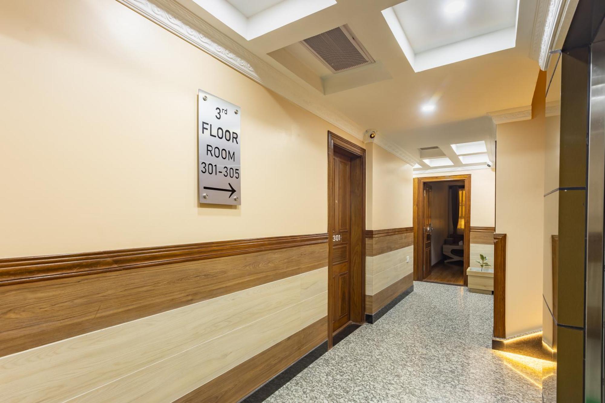 Airport Diana Hotel Katmandu Zewnętrze zdjęcie