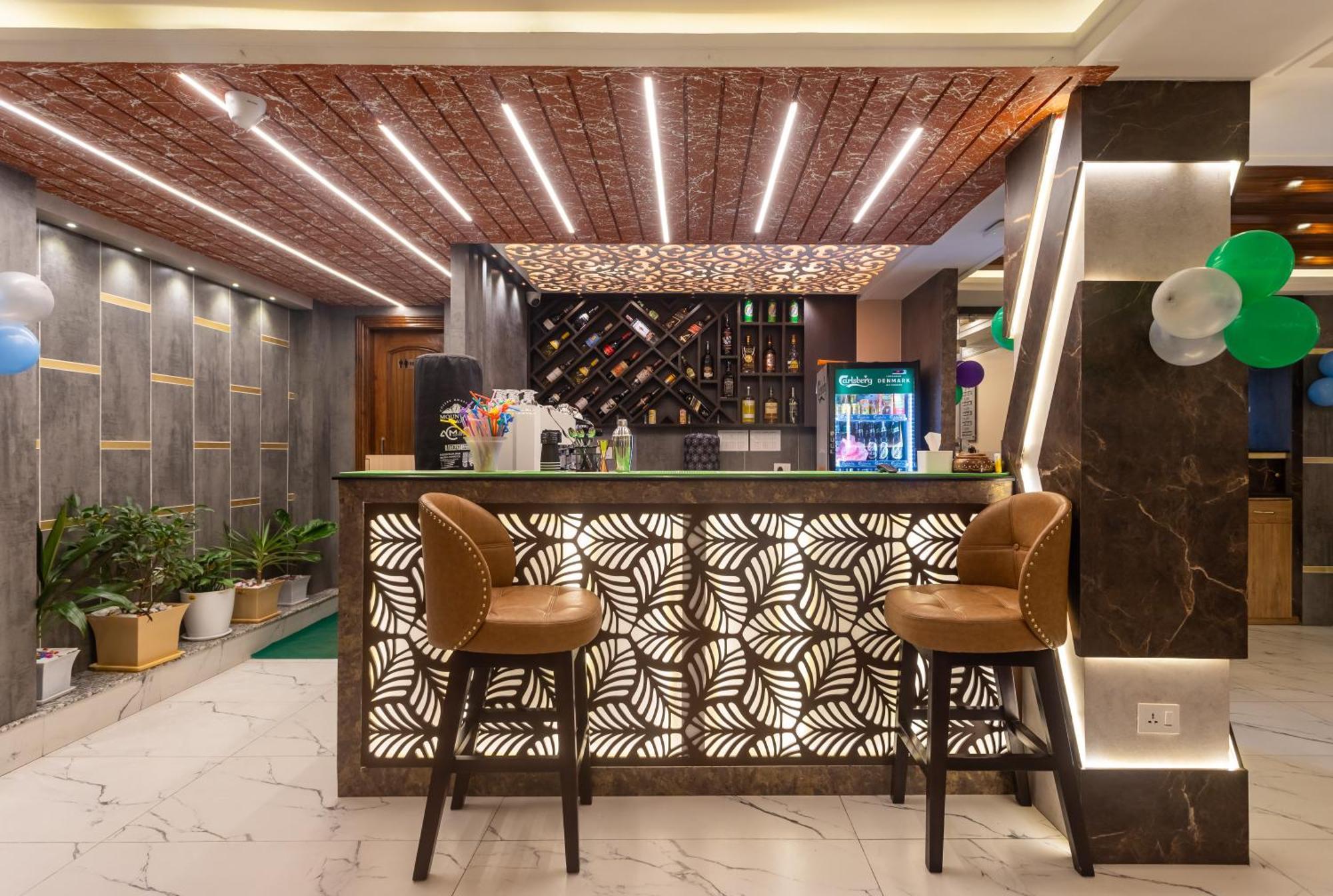 Airport Diana Hotel Katmandu Zewnętrze zdjęcie