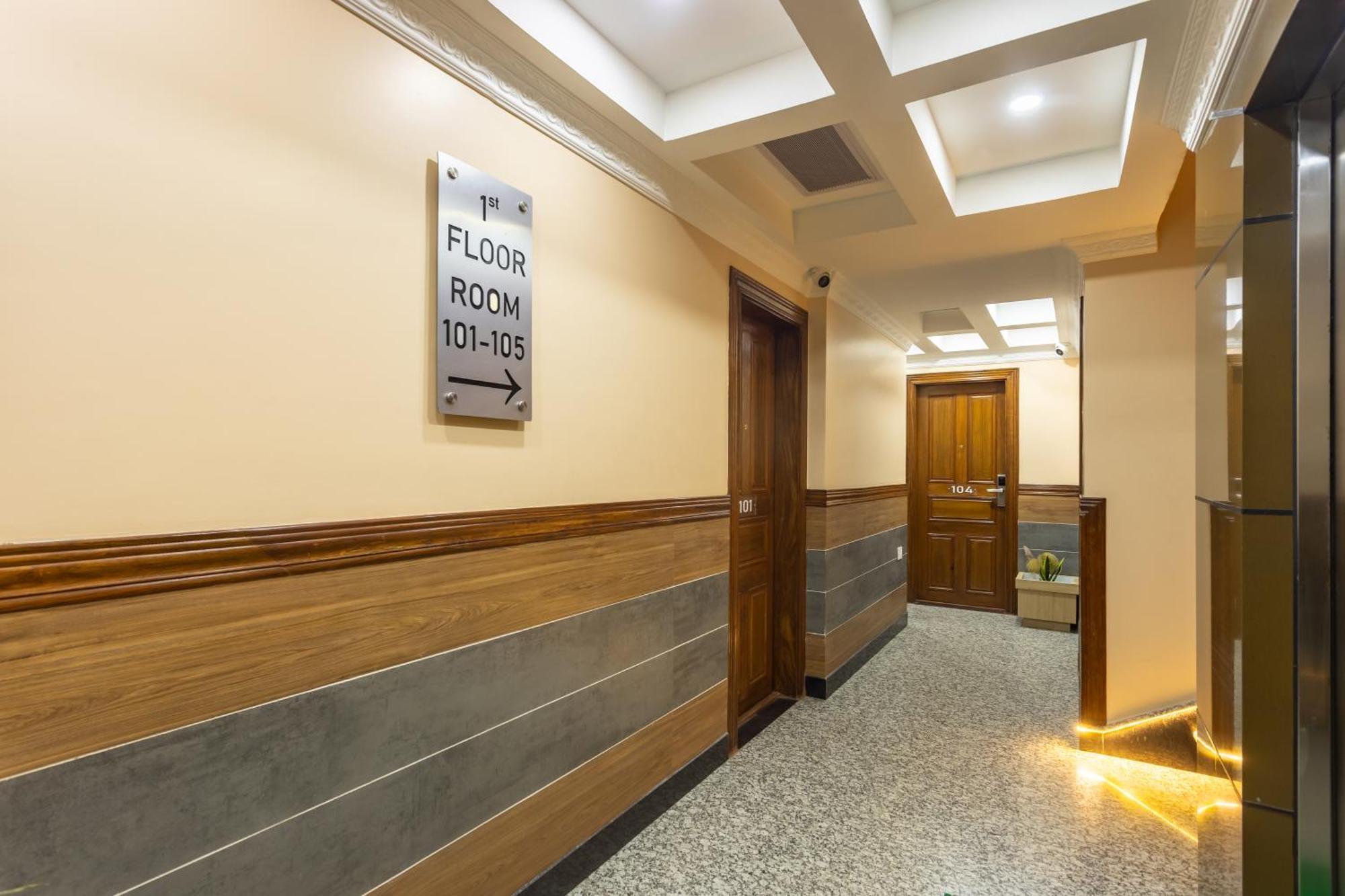 Airport Diana Hotel Katmandu Zewnętrze zdjęcie